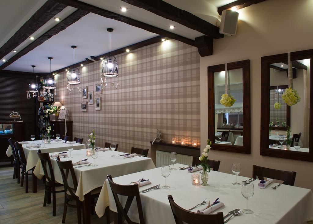 Hotel Awo Gniezno Eksteriør billede